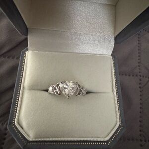 Elegant Silver Heart-Shaped Ring